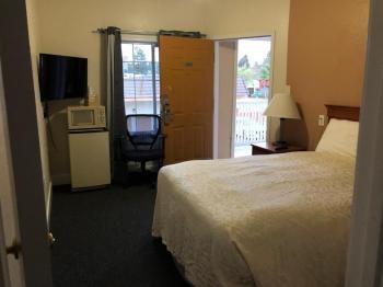 Queen Room - Disability Access